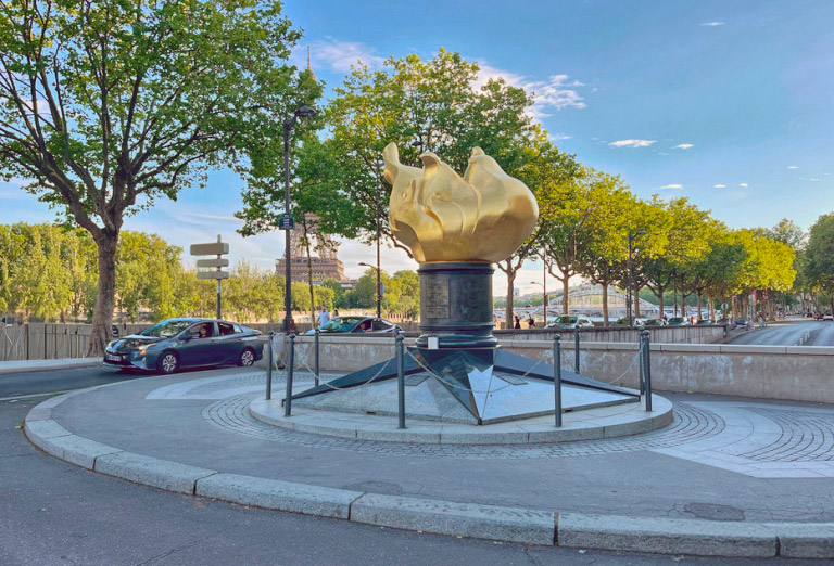 La-Flamme-de-la-Liberte-Paris