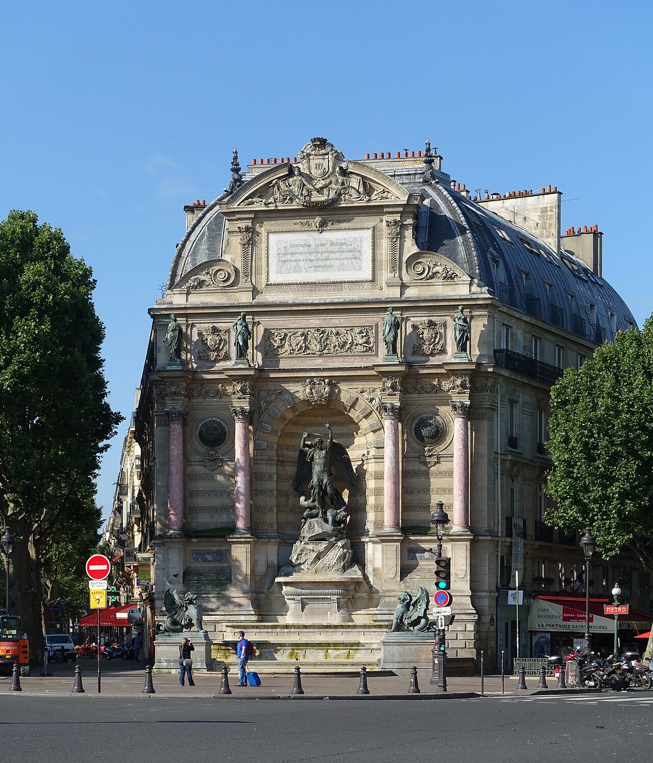 Place Saint-Michel