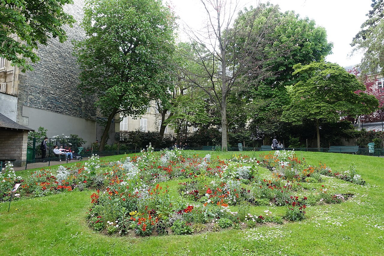 Square Alex-Biscarre